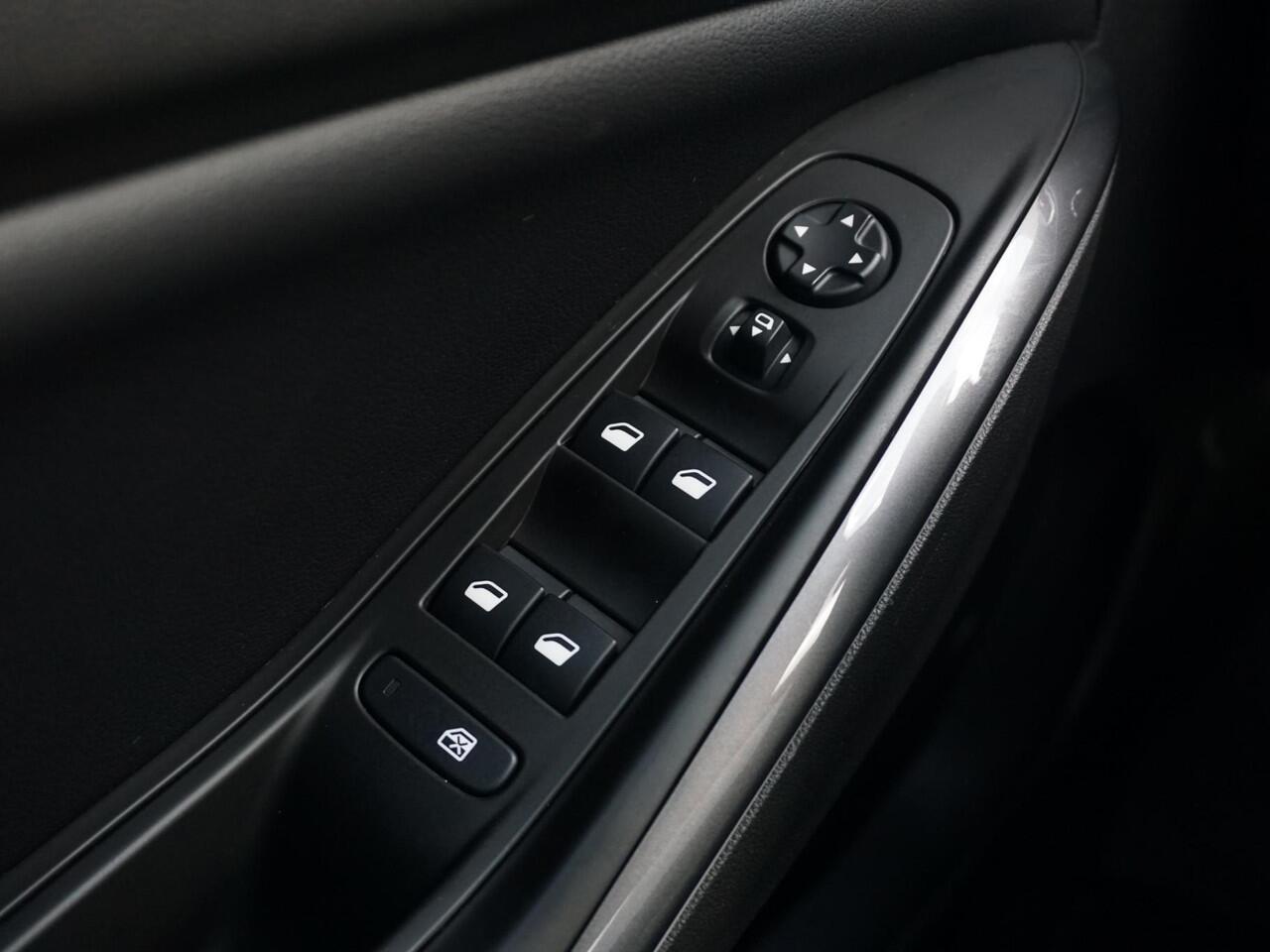 Opel Grandland X 1.6 Turbo Hybrid Business Edition