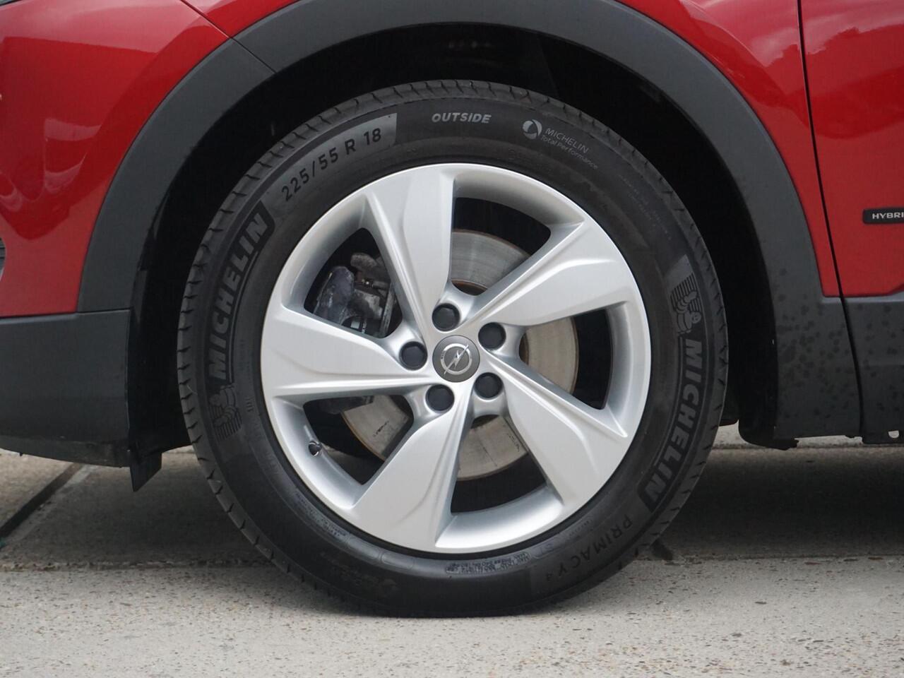 Opel Grandland X 1.6 Turbo Hybrid Business Edition