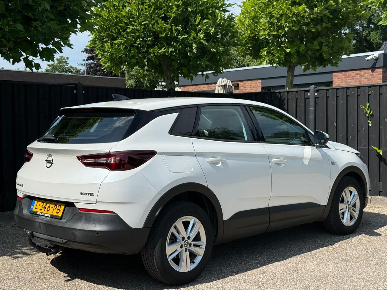 Opel Grandland X 1.2 Turbo Edition Trekhaak NAVI cruise