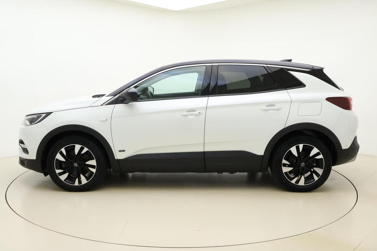 Opel Grandland X 1.6 Turbo 300pk Hybrid4 Elegance | Navigatie | Keyless | 360 Camera | Parelmoer kleur | Electrische achterklep | Lichtmetalen velgen | AGR Comfortstoelen | Verwarmbaar voorraam | Zwart dak