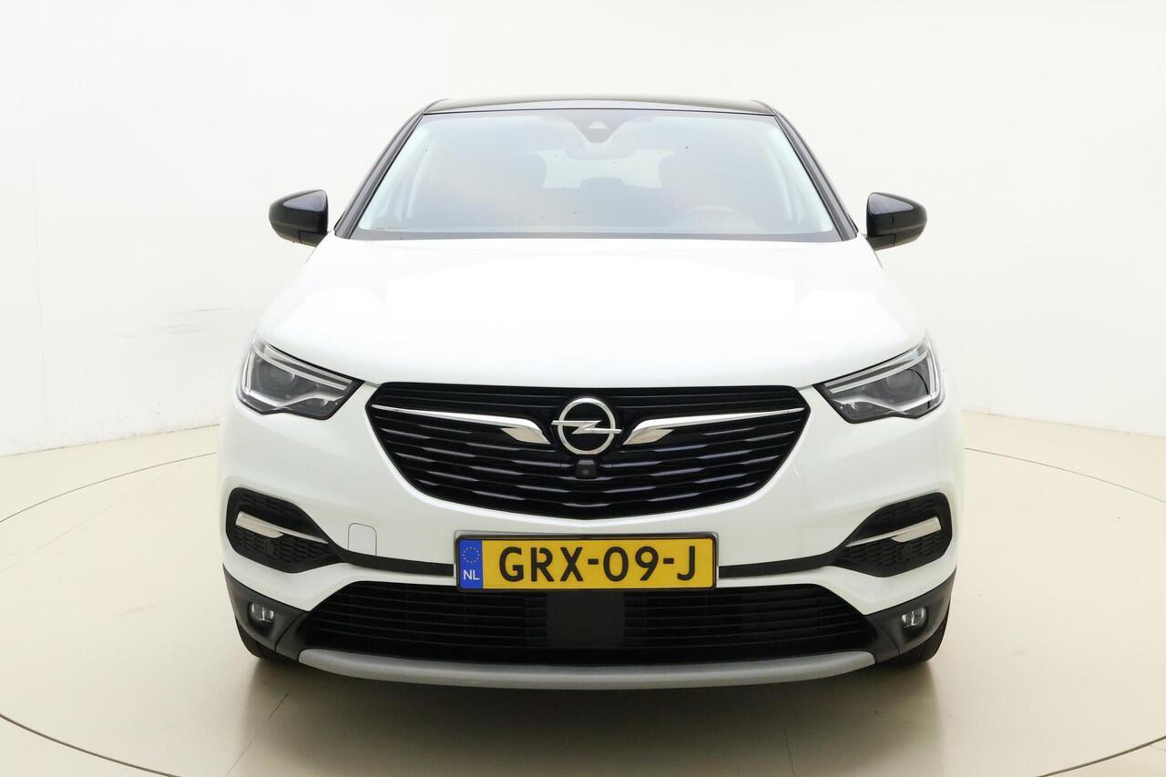 Opel Grandland X 1.6 Turbo 300pk Hybrid4 Elegance | Navigatie | Keyless | 360 Camera | Parelmoer kleur | Electrische achterklep | Lichtmetalen velgen | AGR Comfortstoelen | Verwarmbaar voorraam | Zwart dak