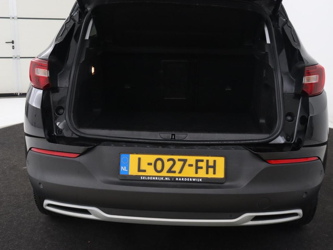 Opel Grandland X 1.6 Turbo Hybrid Business Elegance | Stoelventilatie | Leder | 19'' | 360 Camera | Carplay | Full LED | Navigatie | Stoel & stuurverwarming | Park Assist | Cruise control | PHEV | Plug In