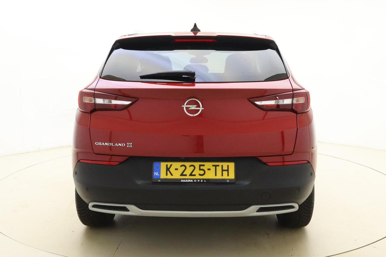 Opel Grandland X 1.2 Turbo Business Executive 130pk | Automaat | Navigatie | Camera | Climate Control | Stoel- Stuurverwarming | Cruise Control | AGR Stoelen