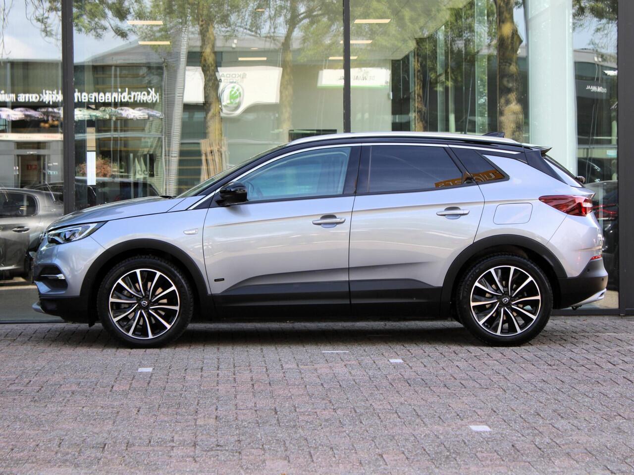 Opel Grandland X 1.6 Turbo Hybrid Ultimate | Navi / Leder / Camera