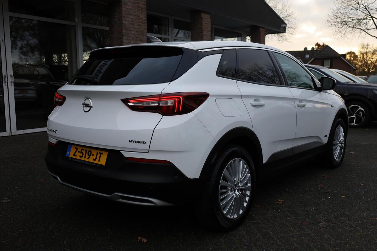 Opel Grandland X 1.6 Turbo Hybrid Ultimate PHEV CARPLAY HALF-LEER 2xPDC CRUISE NAVI CLIMA 18"LMV+ALL-SEASONS! ELEC.ACHTERKLEP ENZ.