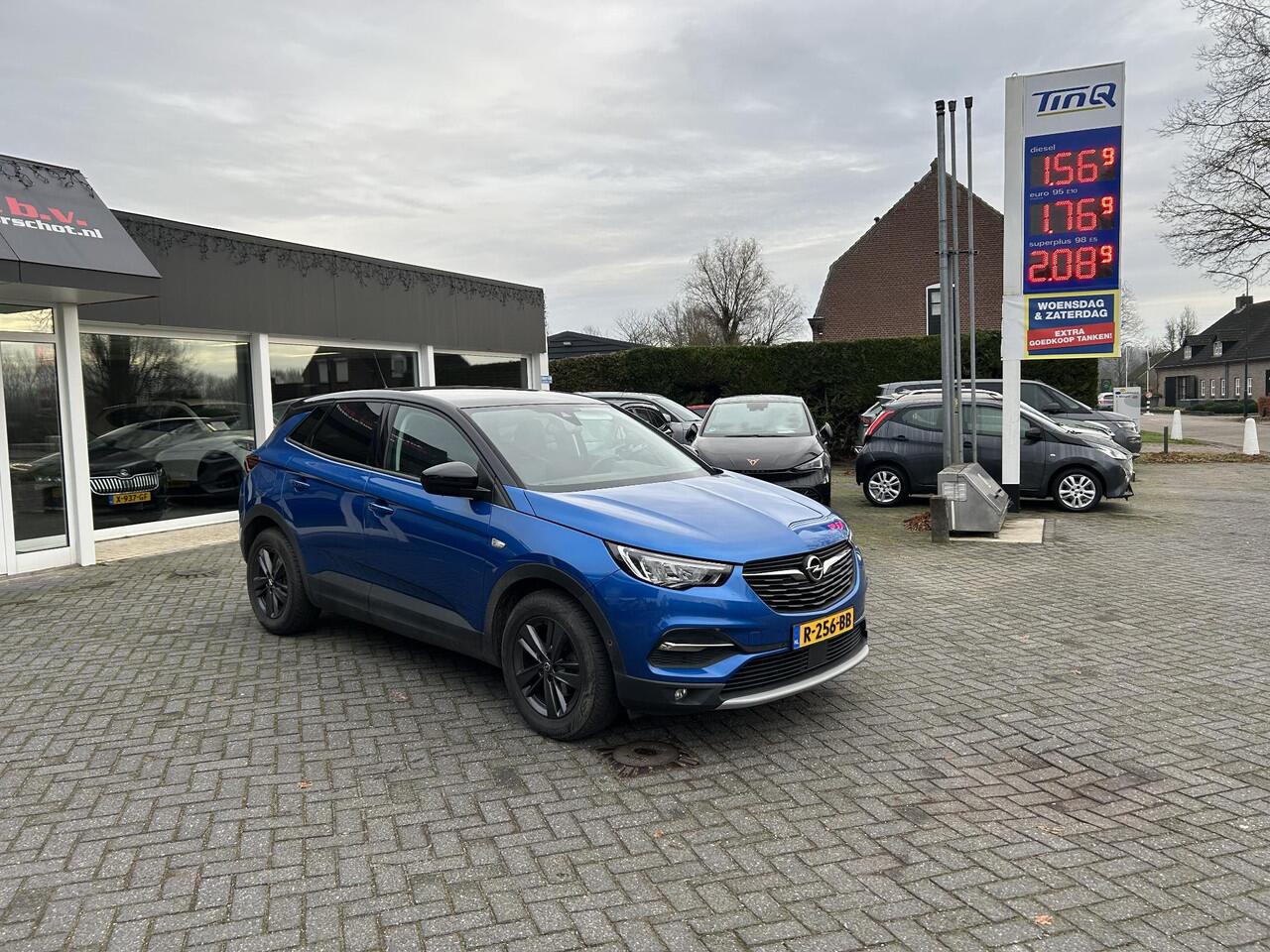 Opel Grandland X 1.2 Turbo Elegance