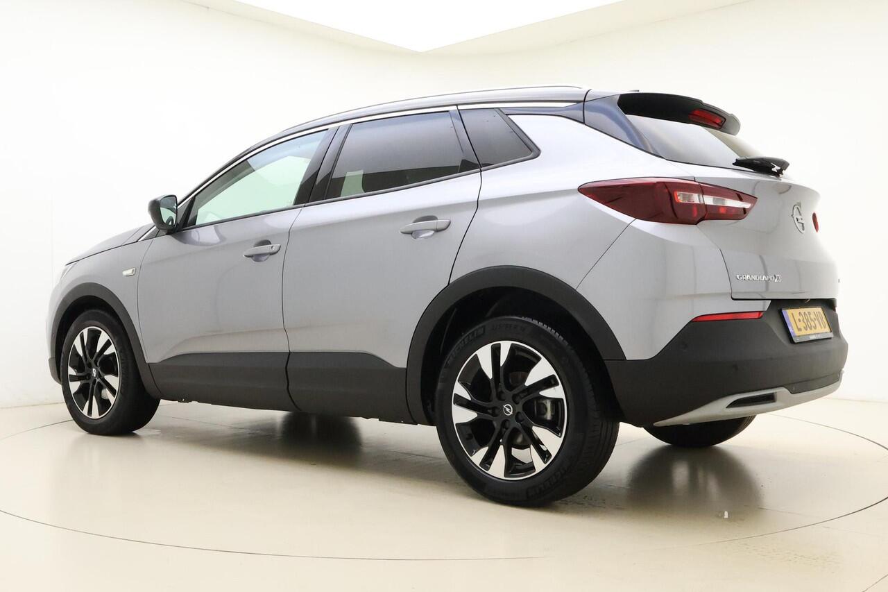 Opel Grandland X 1.2 Turbo 130pk Innovation | Navigatie | Camera | Climate control | Elektrische achterklep | LED koplampen | Lichtmetalen velgen | Zwart dak