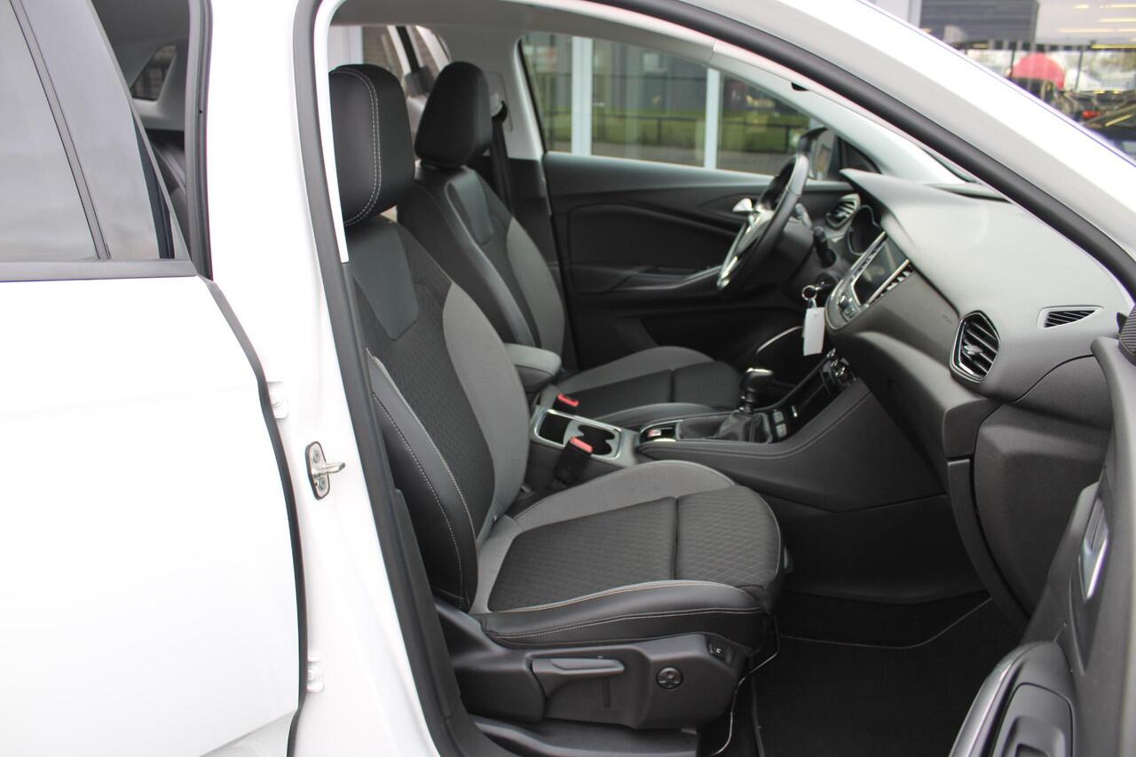 Opel Grandland X 1.2 Turbo Business Elegance Led/Camera/AppleAndroid
