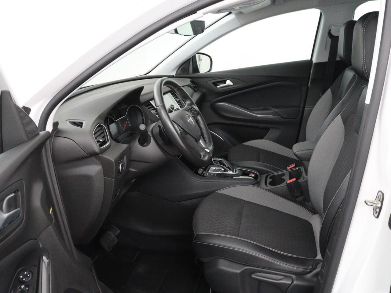 Opel Grandland X 1.6 Turbo Hybrid Business Edition | SOH 95% | Trekhaak | Navigatie | Carplay | Parkeerhulp | Full LED | Cruise control | Bluetooth | Climate control | PHEV | Plug In