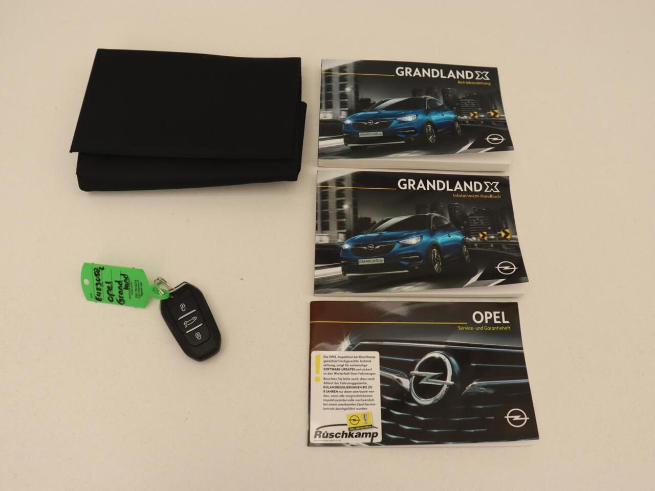 Opel Grandland X 1.6 Turbo Hybrid Business Edition | Carplay | Navigatie | Full LED | Parkeerhulp | Cruise control | Climate control | PHEV | Plug In