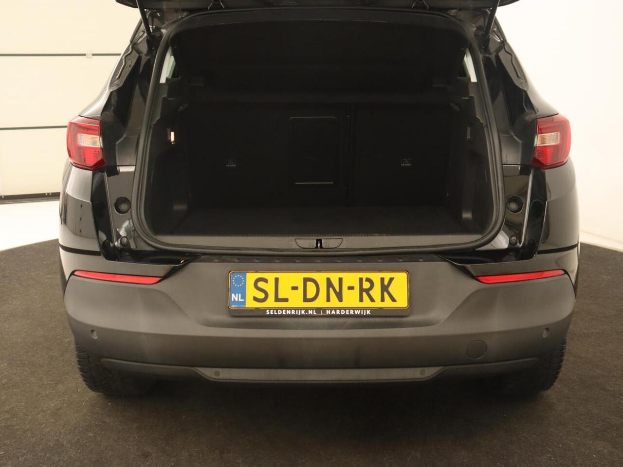 Opel Grandland X 1.6 Turbo Hybrid Business Edition | Carplay | Navigatie | Full LED | Parkeerhulp | Cruise control | Climate control | PHEV | Plug In