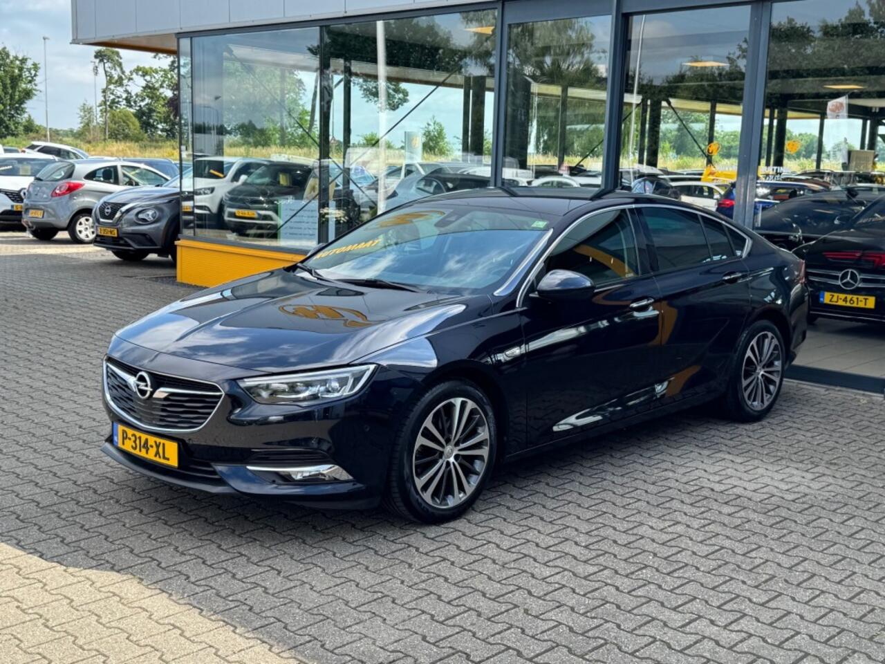 Opel INSIGNIA 1.5 T Grand Sport - leer - adaptive cruis - camera - stoel/stuur verwarming