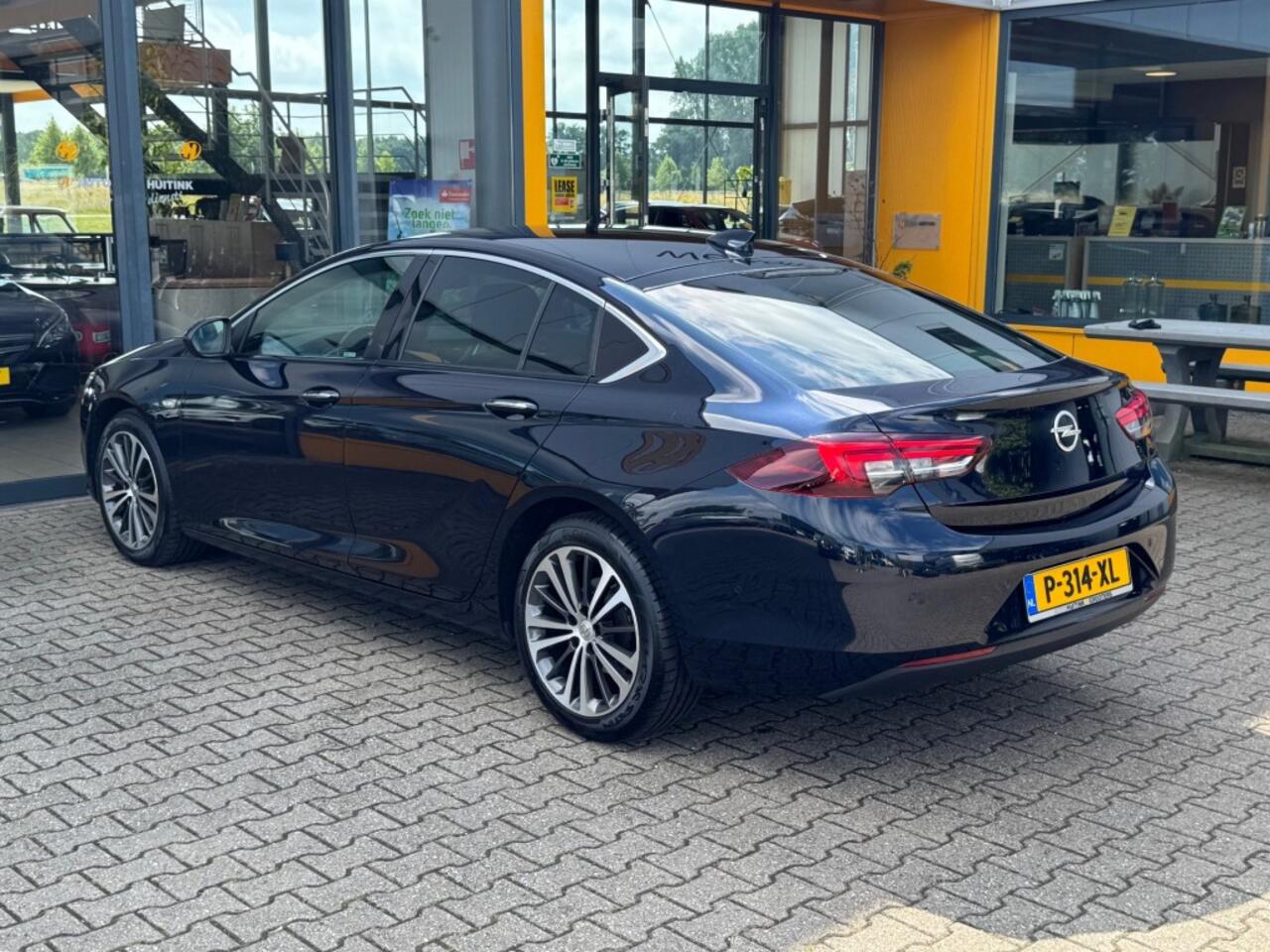 Opel INSIGNIA 1.5 T Grand Sport - leer - adaptive cruis - camera - stoel/stuur verwarming