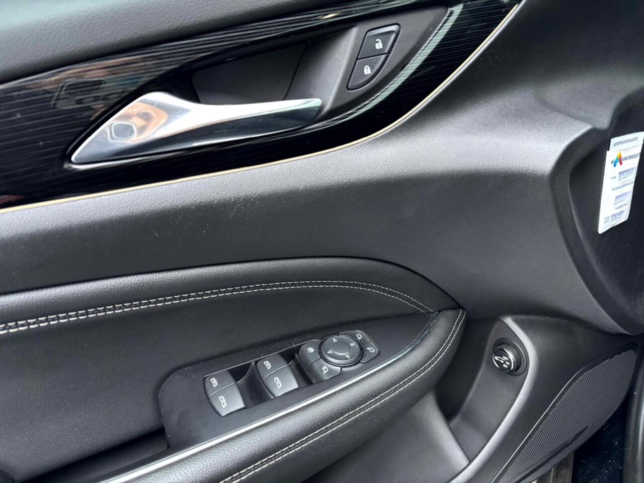 Opel INSIGNIA 1.5 T BUSINESS EXE