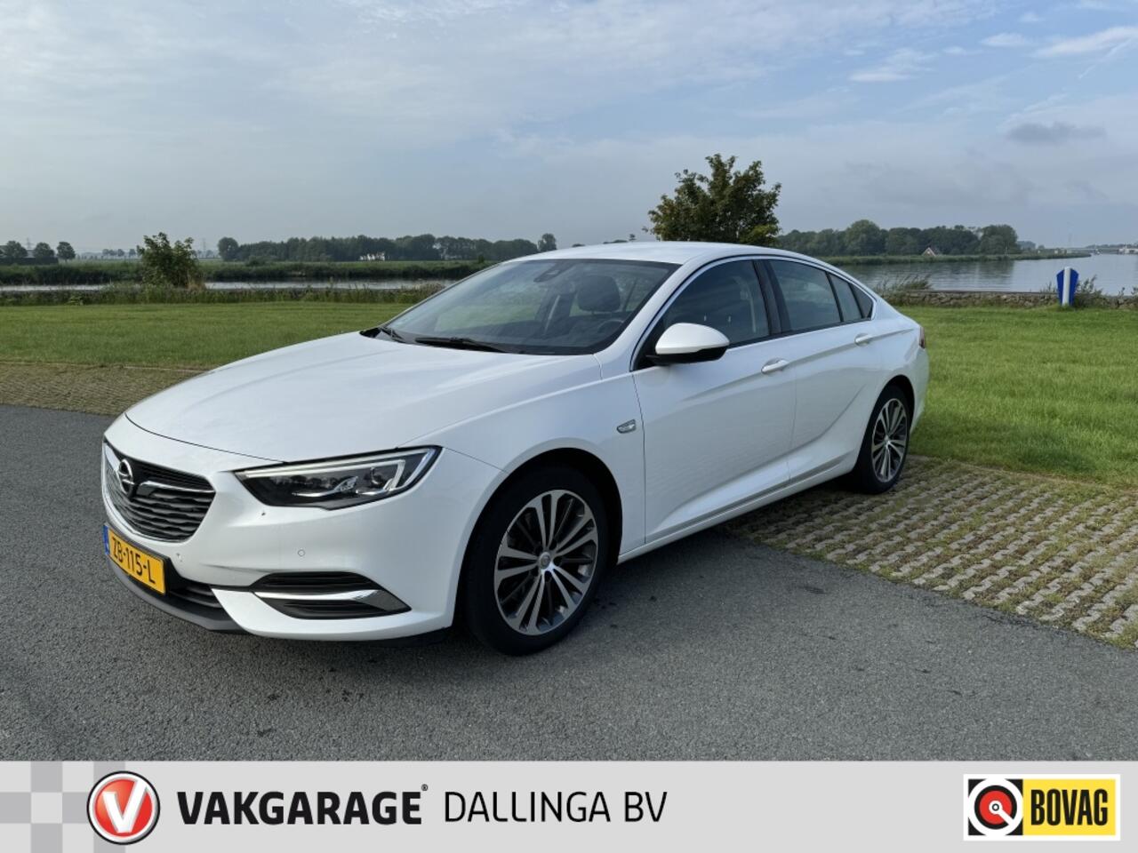 Opel INSIGNIA 1.6i Turbo Business Exec.