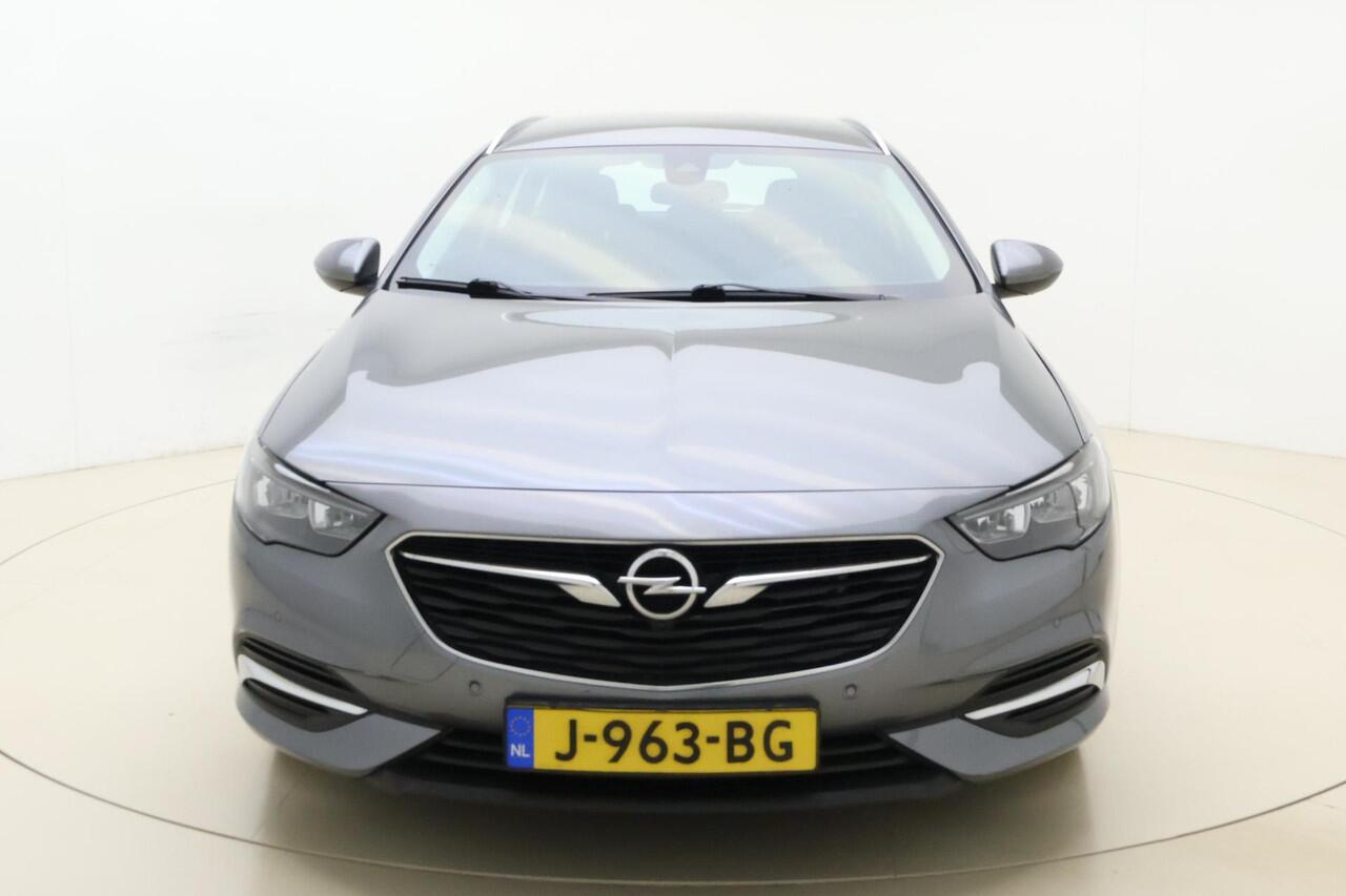 Opel INSIGNIA Sports Tourer 1.5 Turbo Business Executive Automaat | Lederen bekleding | Navigatie | Stoelverwarming & Ventilatie | Keyless | Lichtmetalen velgen | Parkeersensoren