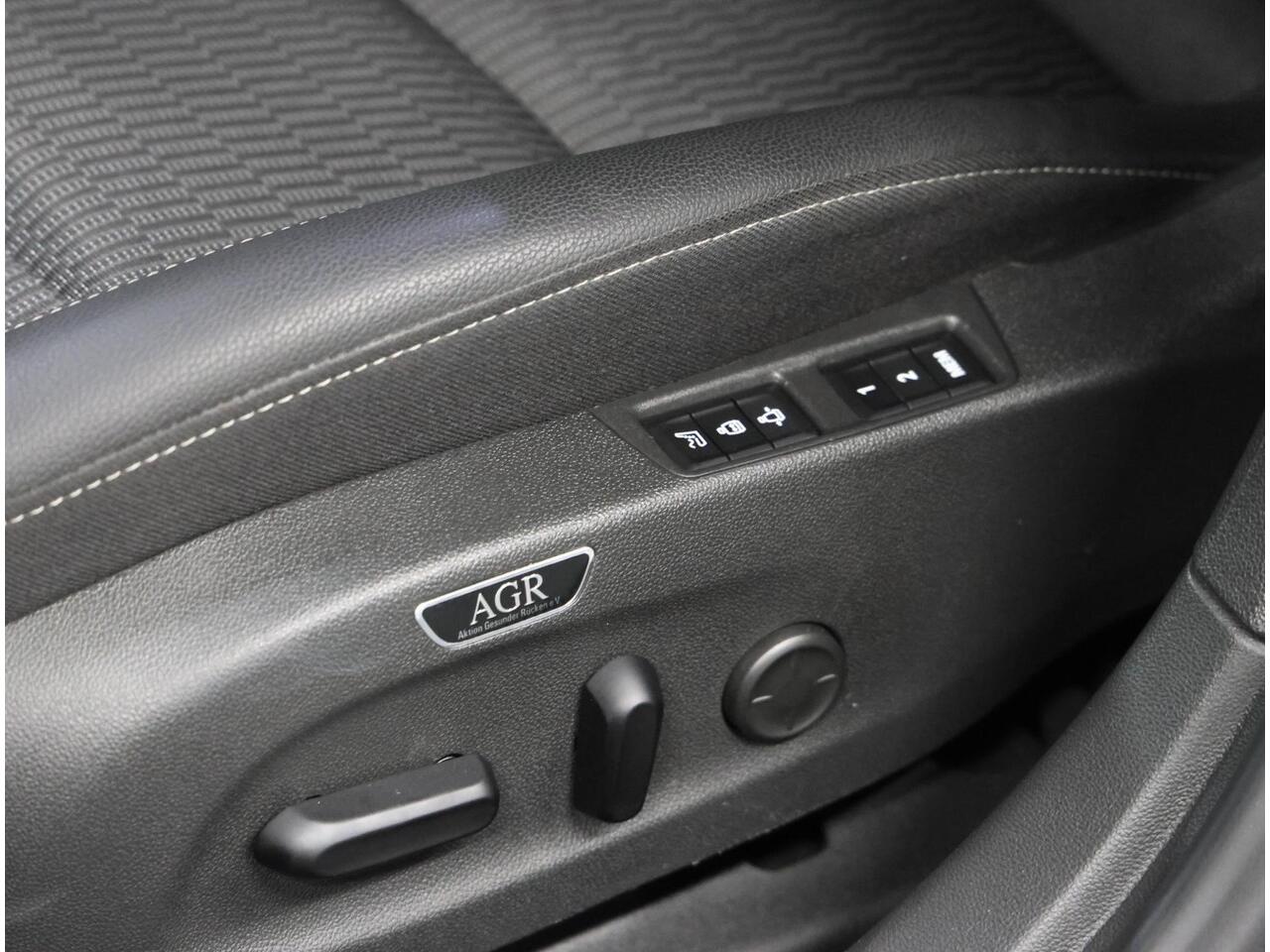 Opel INSIGNIA 165PK Executive | 1ste eigenaar | Winterpakket | OPC-Line | AppleCarplay/Android Auto | 360'Camera | Keyless | Dodehoekdetectie | Electrische AGR stoelen | FULL LED | Dodehoek Detectie | Adaptive Cruise Control |