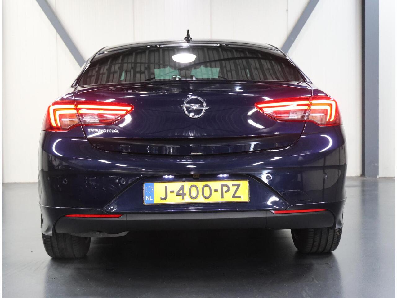 Opel INSIGNIA 165PK Executive | 1ste eigenaar | Winterpakket | OPC-Line | AppleCarplay/Android Auto | 360'Camera | Keyless | Dodehoekdetectie | Electrische AGR stoelen | FULL LED | Dodehoek Detectie | Adaptive Cruise Control |