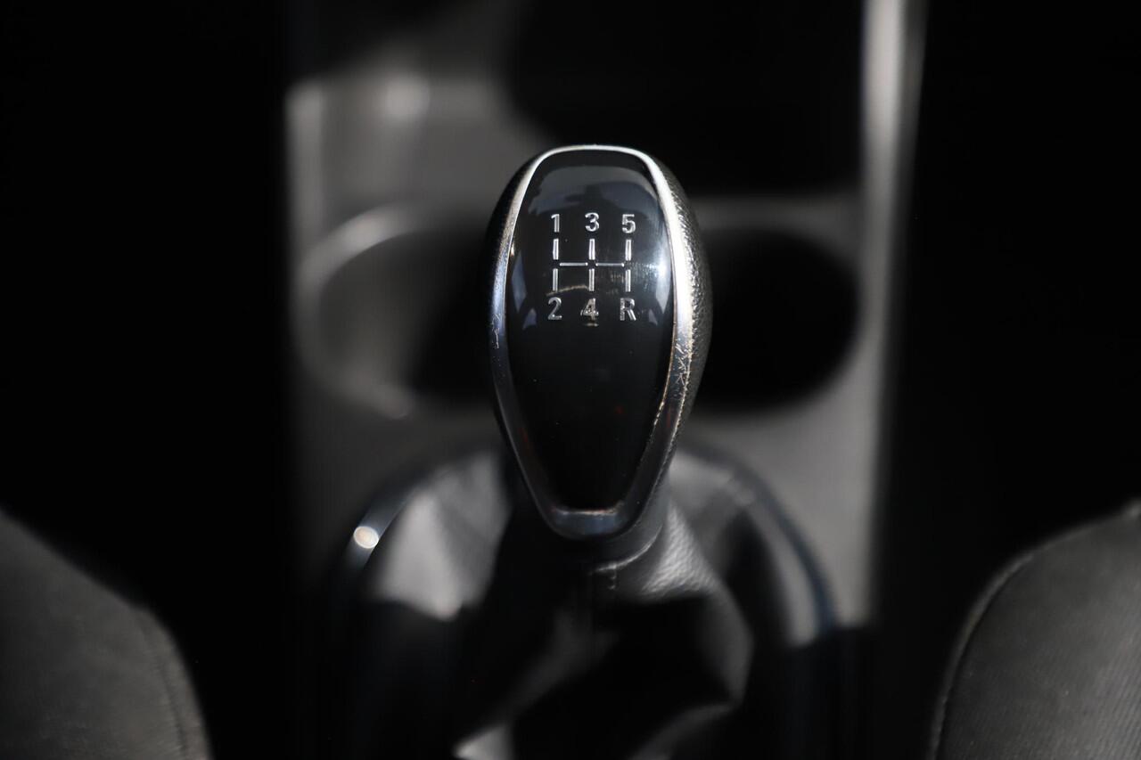 Opel KARL 1.0 ecoFLEX 120 Jaar Edition Airco Cruise Control Radio Bluetooth Elektrische Ramen