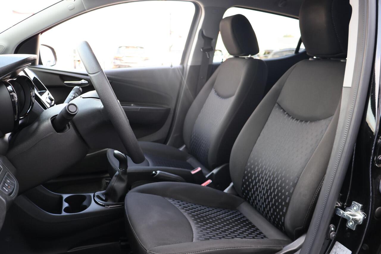 Opel KARL 1.0 Rocks Online Edition NL-Auto | 1e Eigenaar | Dealer Onderh | BTW | Navi | Airco | Carplay | DAB | Cruise | LMV | Led | PDC | Start/Stop | Hill-Hold