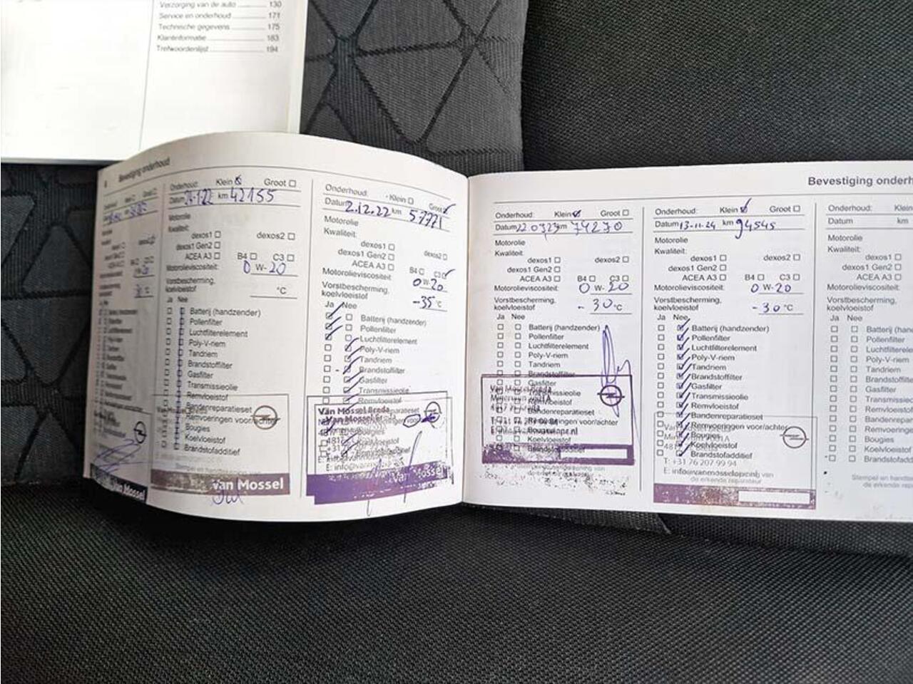 Opel KARL 1.0 ecoFLEX 120 Jaar Edition