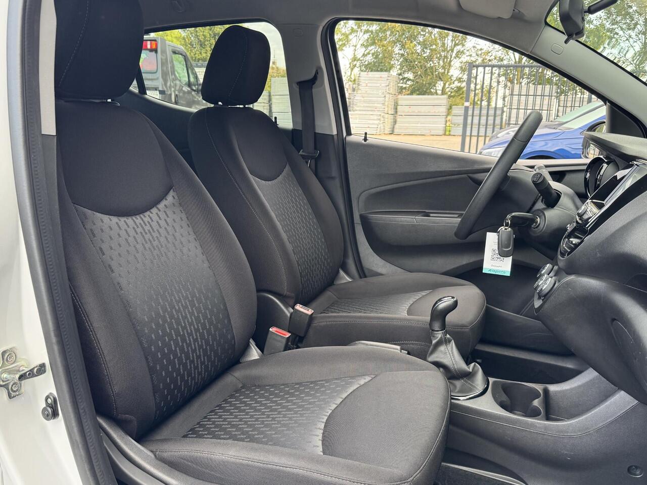 Opel KARL 1.0 ROCKS ONLINE EDITION I APPLE CARPLAY I LICHT METALEN VELGEN I CRUISE CONTROL