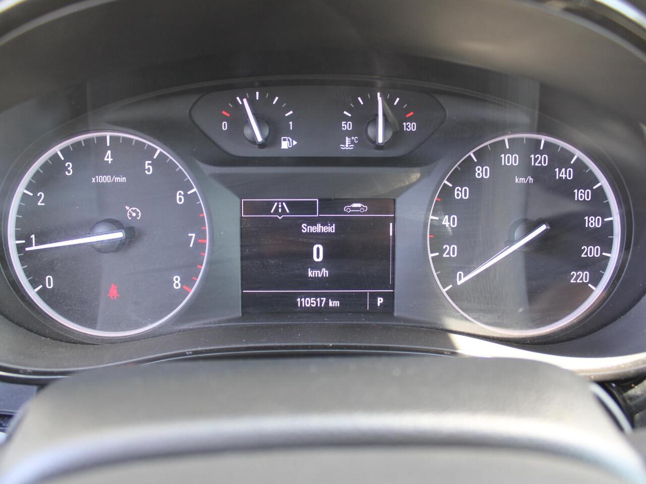 Opel MOKKA X 1.4 Turbo Innovation | Automaat | Trekhaak | Stuur-/stoelverwarming | Navi | 18" LM | Camera | Clima |