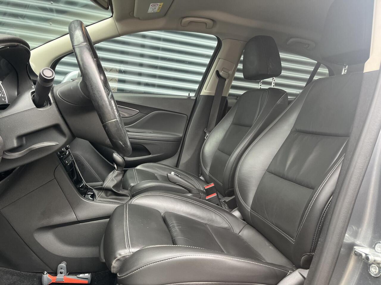 Opel MOKKA X Innovation+ 1.4 Turbo 140pk | TREKHAAK | LEDER | NAVI PRO | KEYLESS | CAMERA | STOEL- EN STUURVERW. |