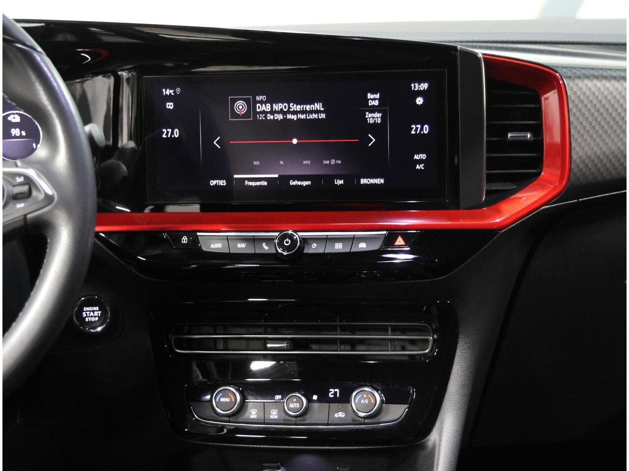 Opel MOKKA Mokka-e GS Line 50kWh 136PK | 1ste eigenaar | 3 FASE | ACCURAPPORT 90% | Adaptive Cruise Control | Matrix LED | Camera | 18"LMV | Navigatie | Digitale Cockpit | Navigatie | FULL LED | Isofix | Privacy Glass |