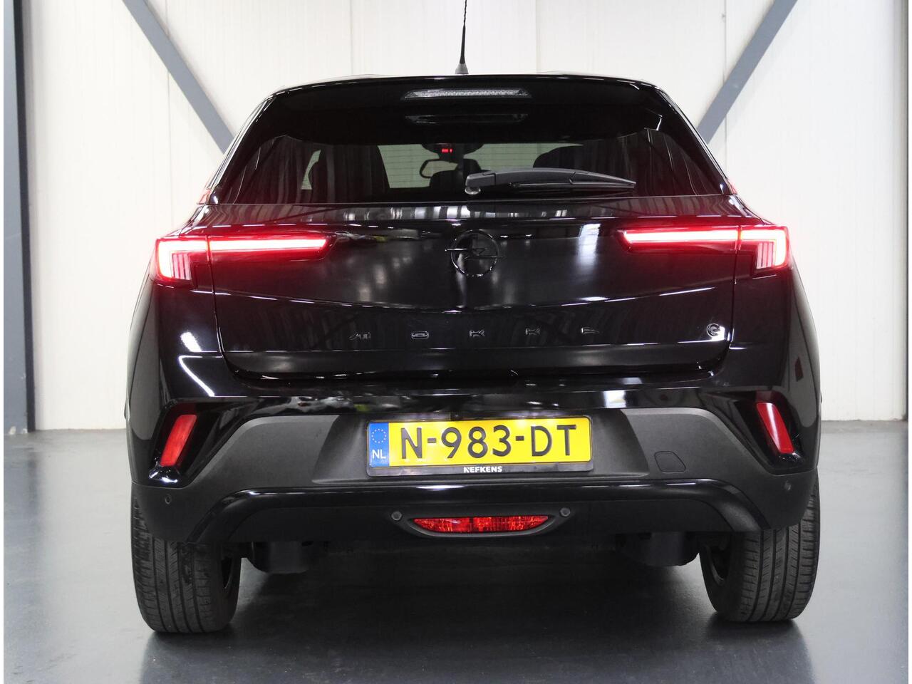 Opel MOKKA Mokka-e GS Line 50kWh 136PK | 1ste eigenaar | 3 FASE | ACCURAPPORT 90% | Adaptive Cruise Control | Matrix LED | Camera | 18"LMV | Navigatie | Digitale Cockpit | Navigatie | FULL LED | Isofix | Privacy Glass |
