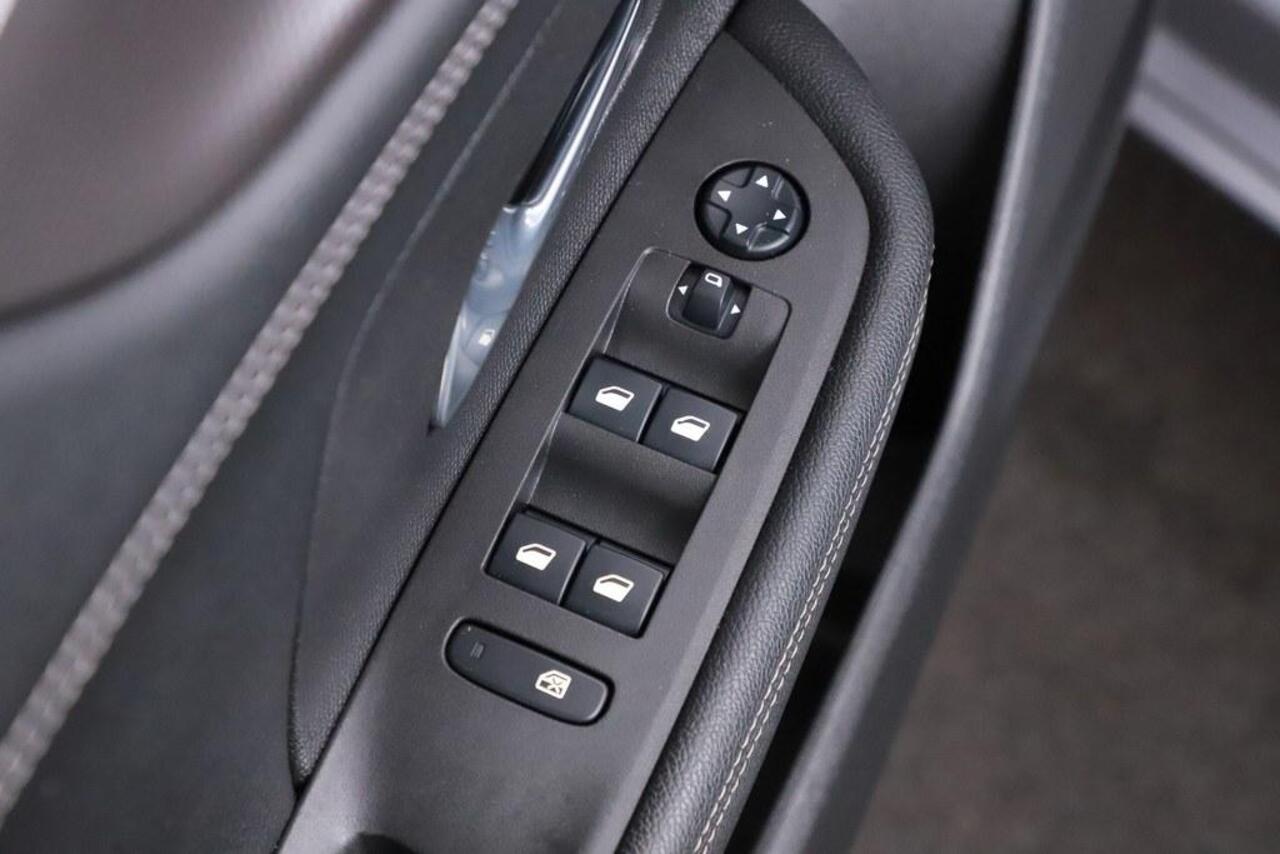 Opel MOKKA Mokka-e Elegance 50-kWh ECC/Leder/Navi/Camera/Winterpakket