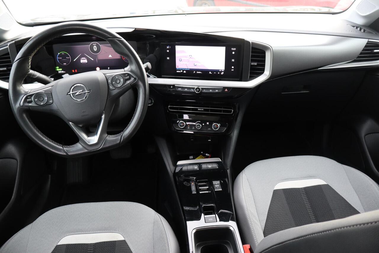 Opel MOKKA Mokka-e Elegance 50-kWh 11kw bl. 92,3% SOH, BTW Auto, Apple Carplay, Camera, Climate control, Virtual Cockpit, Dealer onderhouden