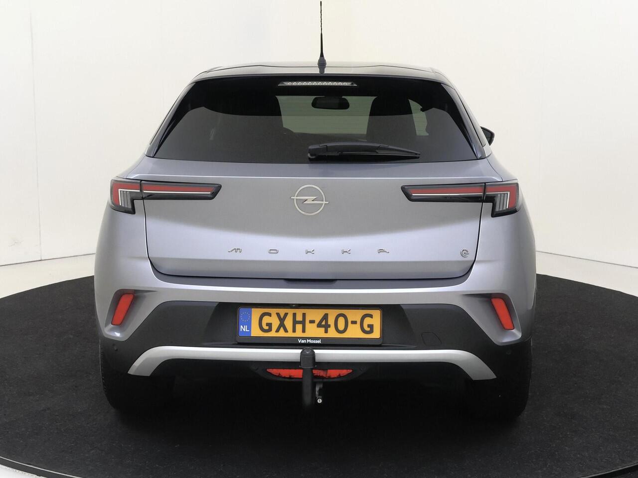 Opel MOKKA Electric Ultimate 50 kWh | Automaat | Rondom camera | Parkeersensoren