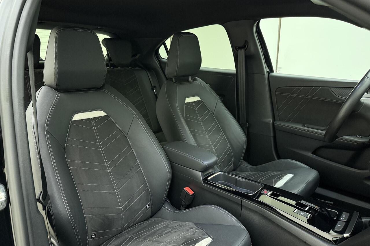 Opel MOKKA Mokka-e Ultimate 50-kWh 11kw | SOH 96,2% | Navigatie | Adapt. Cruise control | Keyless | Camera | Parkeersensoren | Matrix koplampen | Warmtepomp | Stoel- en stuurverwarming | Dealer onderhouden | 18 " lichtmetalen velgen