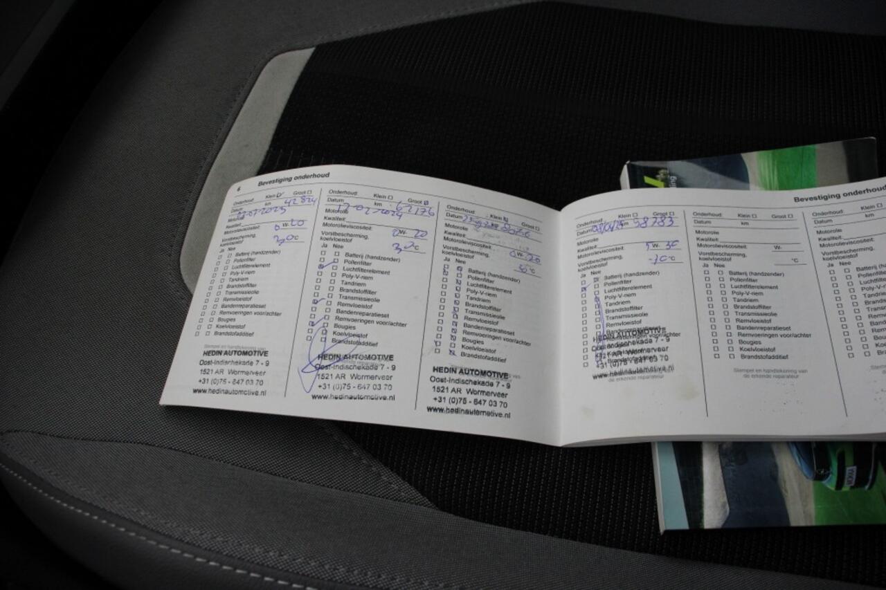 Opel MOKKA 1.2 Turbo Business Elegance Automaat - Carplay, Camera, Stoelverw. Trekhaak, Half Leer