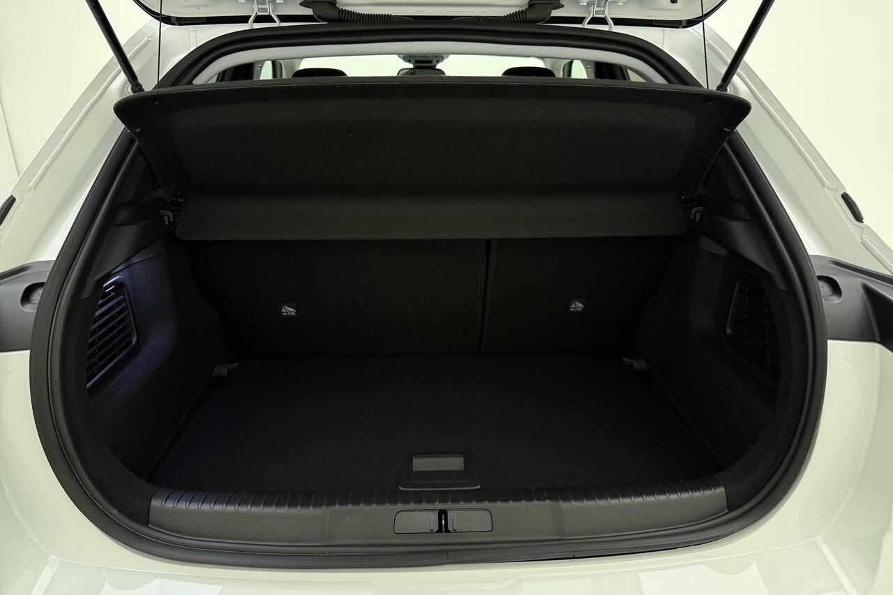 Opel MOKKA 1.2 Turbo Elegance 130 PK | Weinig kilometers | Trekhaak | Navigatie | Camera | Climate control | Lichtmetalen velgen | Extra getint glas