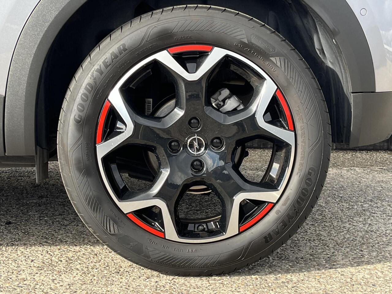 Opel MOKKA GS 1.2 Turbo 100pk | 18" TRI-COLOR VELGEN | NAVI PRO | 180° CAMERA + SENSOREN | ISOFIX | DODEHOEKBEW. |