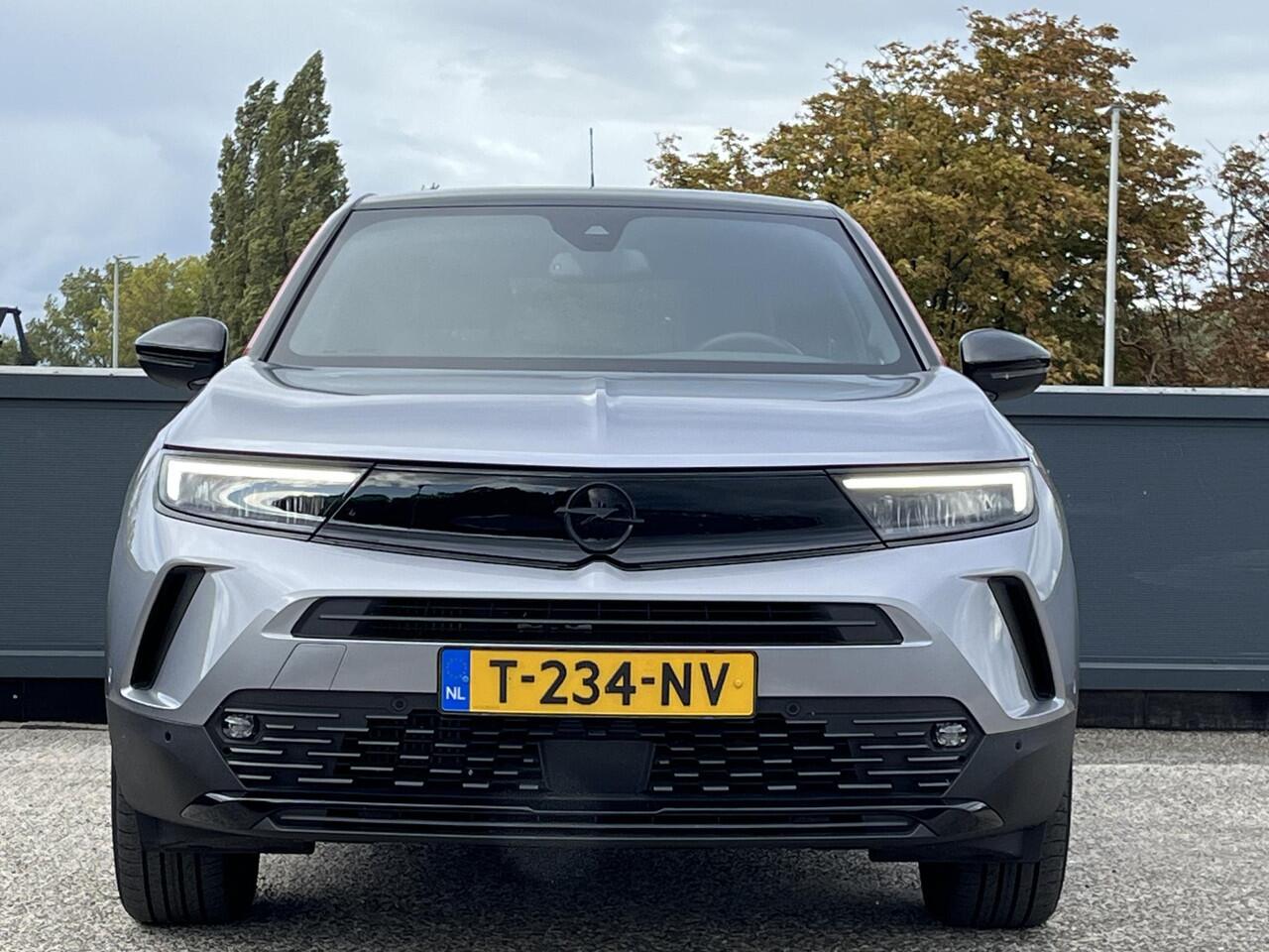 Opel MOKKA GS 1.2 Turbo 100pk | 18" TRI-COLOR VELGEN | NAVI PRO | 180° CAMERA + SENSOREN | ISOFIX | DODEHOEKBEW. |