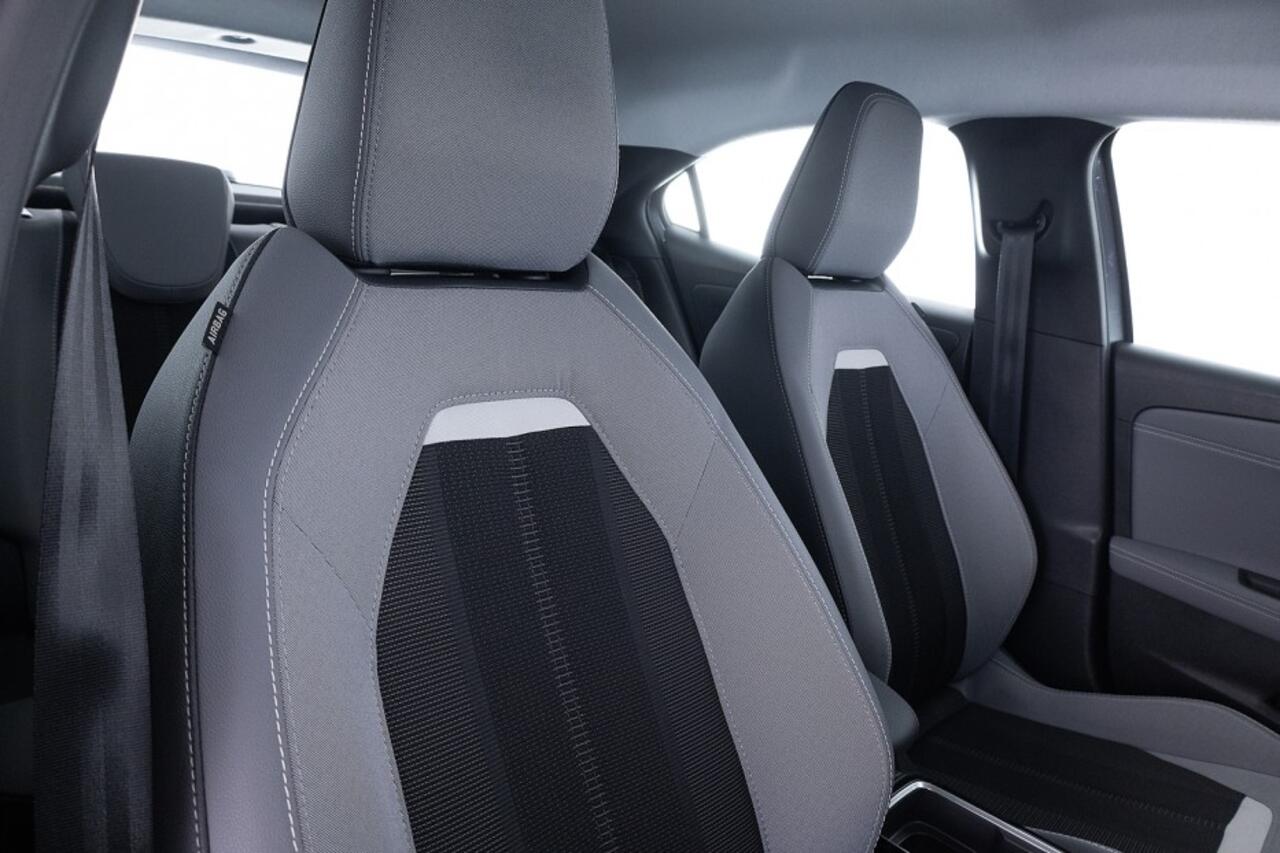 Opel MOKKA Mokka-e Elegance 50-kWh | SOH 100% | Half LEDER | Full LED | ECC