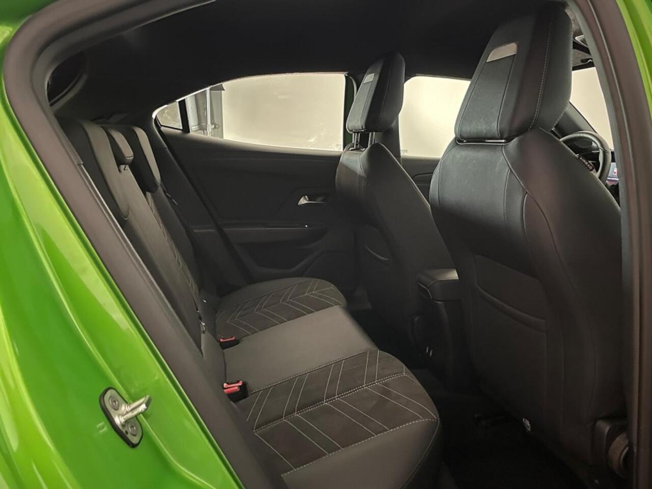 Opel MOKKA Mokka-e Ultimate 50 kWh | SOH 100% | Half LEDER | Full LED | CRUISE | PDC | NAVI