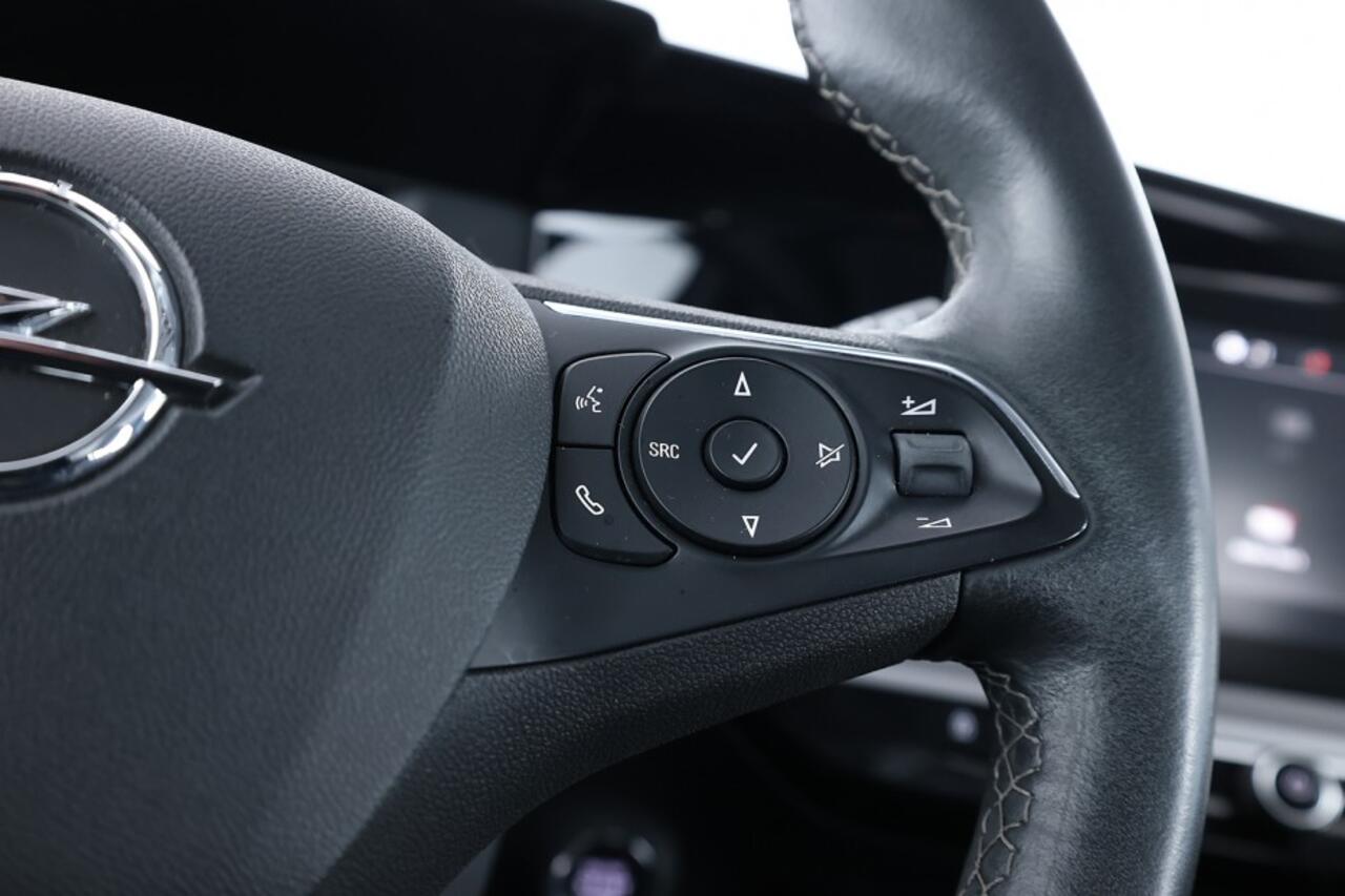 Opel MOKKA Mokka-e Level 3 50 kWh | Full LED | CARPLAY | VELGEN ? 1e Eigenaar | SOH 100%