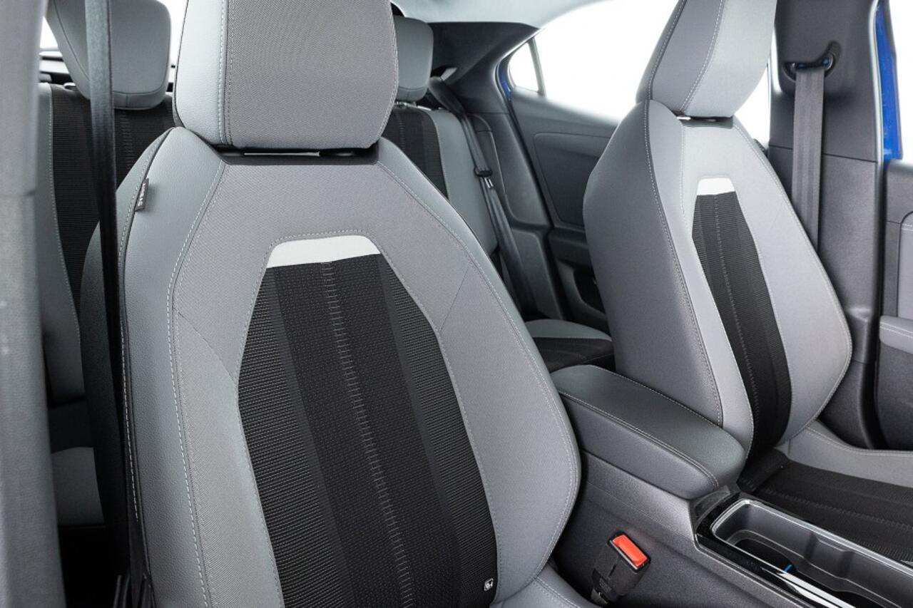 Opel MOKKA Level 3 50 kWh | Full LED | CARPLAY | VELGEN | CAMERA | NAVI