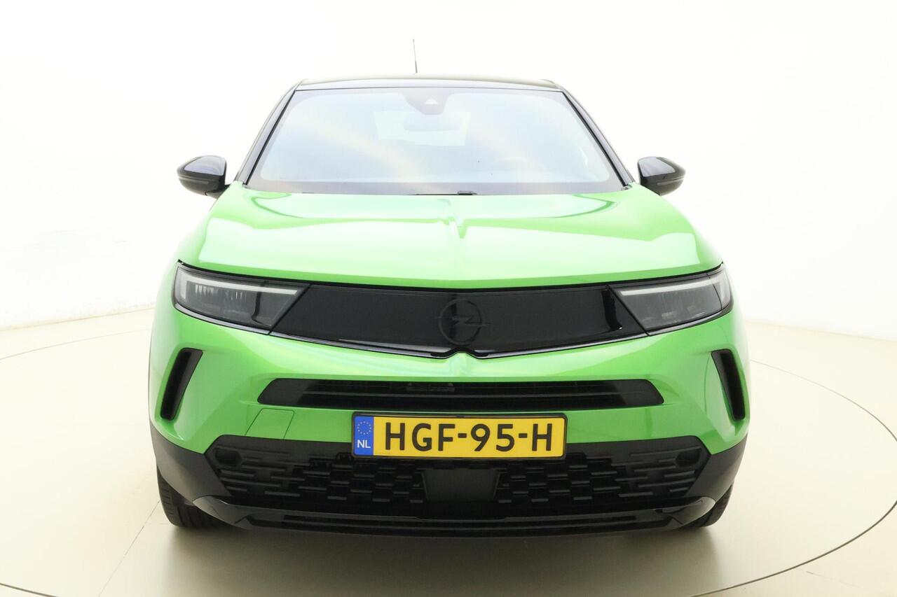 Opel MOKKA 1.2 Turbo Level 4 | 130 PK | Trekhaak | Parkeer Camera Achter | Apple Carplay & Android Auto | Airco | DAB+ | Privacy Glas | Zwart Dak |