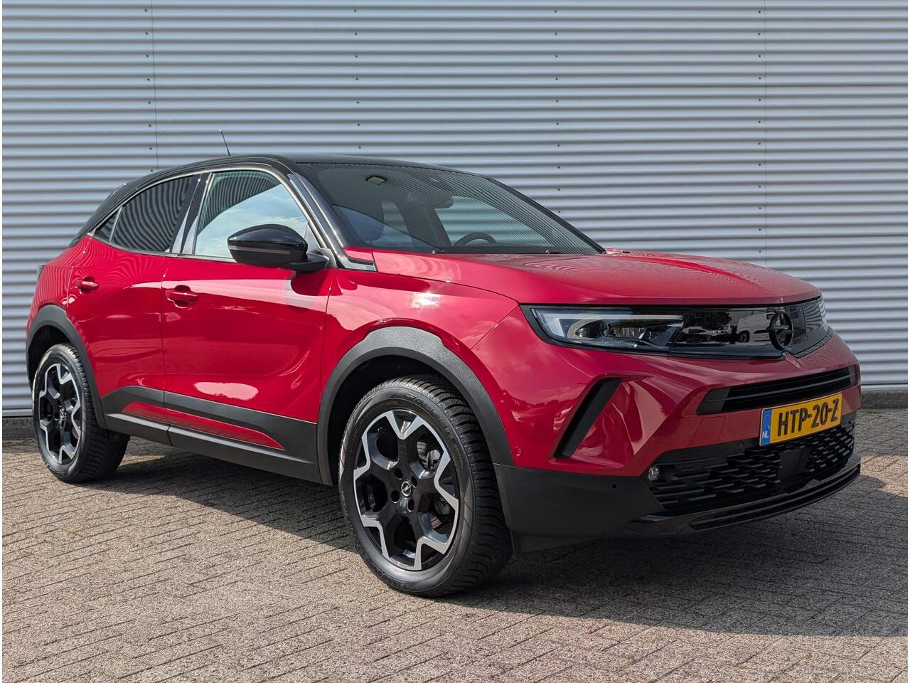 Opel MOKKA Ultimate+ 1.2 Turbo 136pk | STOELMASSAGE | ALCANTARA/LEDER | LED MATRIX | KEYLESS | NAVI PRO | WINTER PACK | ISOFIX | DAB+ |