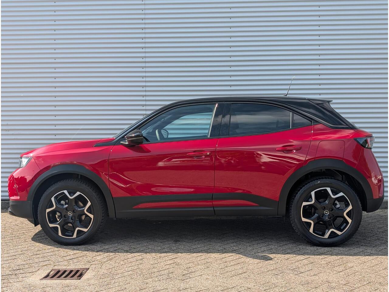 Opel MOKKA Ultimate+ 1.2 Turbo 136pk | STOELMASSAGE | ALCANTARA/LEDER | LED MATRIX | KEYLESS | NAVI PRO | WINTER PACK | ISOFIX | DAB+ |