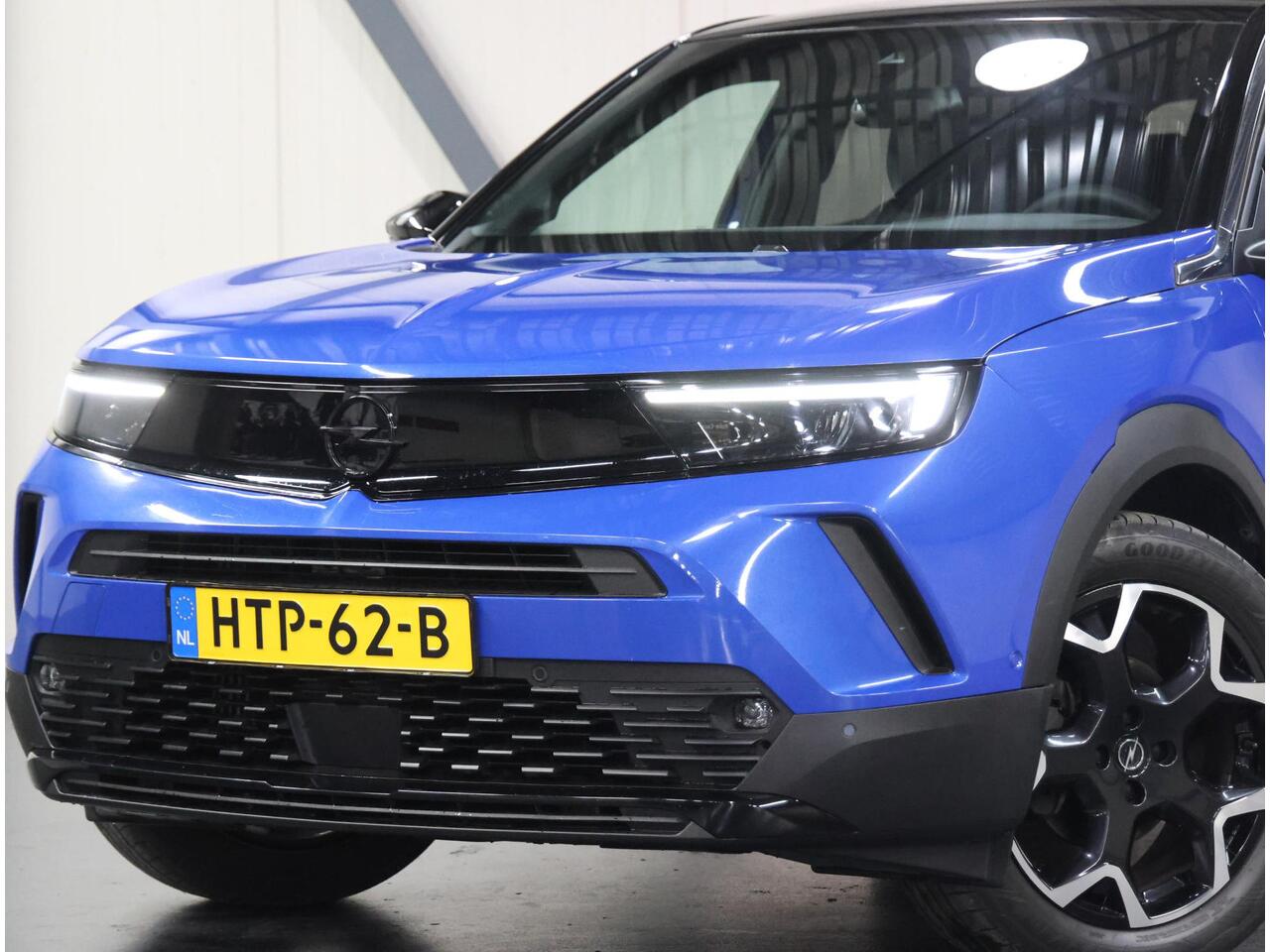 Opel MOKKA 1.2 Turbo Ultimate 130PK Automaat | Navigatie | Airco | Climate Control | Adaptieve Cruise Control | Achteruitrijcamera | Massage stoelen voor | Alcantara Bekleding | Keyless Entry/Start | Dodehoek Detectie | LED koplampen | Lichtmetalen Velgen 18" | Appl