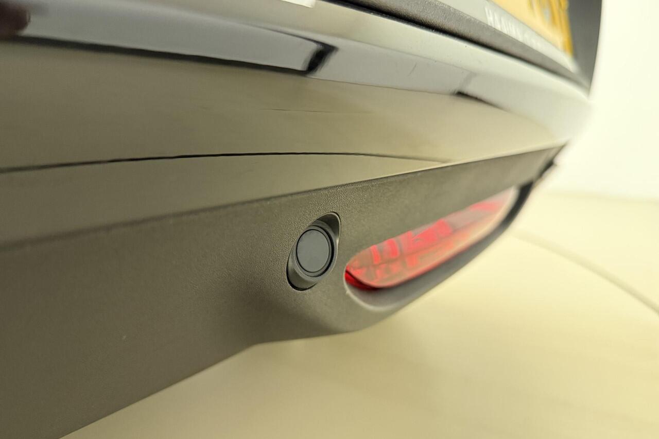 Opel MOKKA 1.2 Turbo Hybrid GS 136 PK Automaat | Navigatie | Alcantara bekleding | Camera | Zwart dak | Climate control | DAB Radio | Lichtmetalen velgen