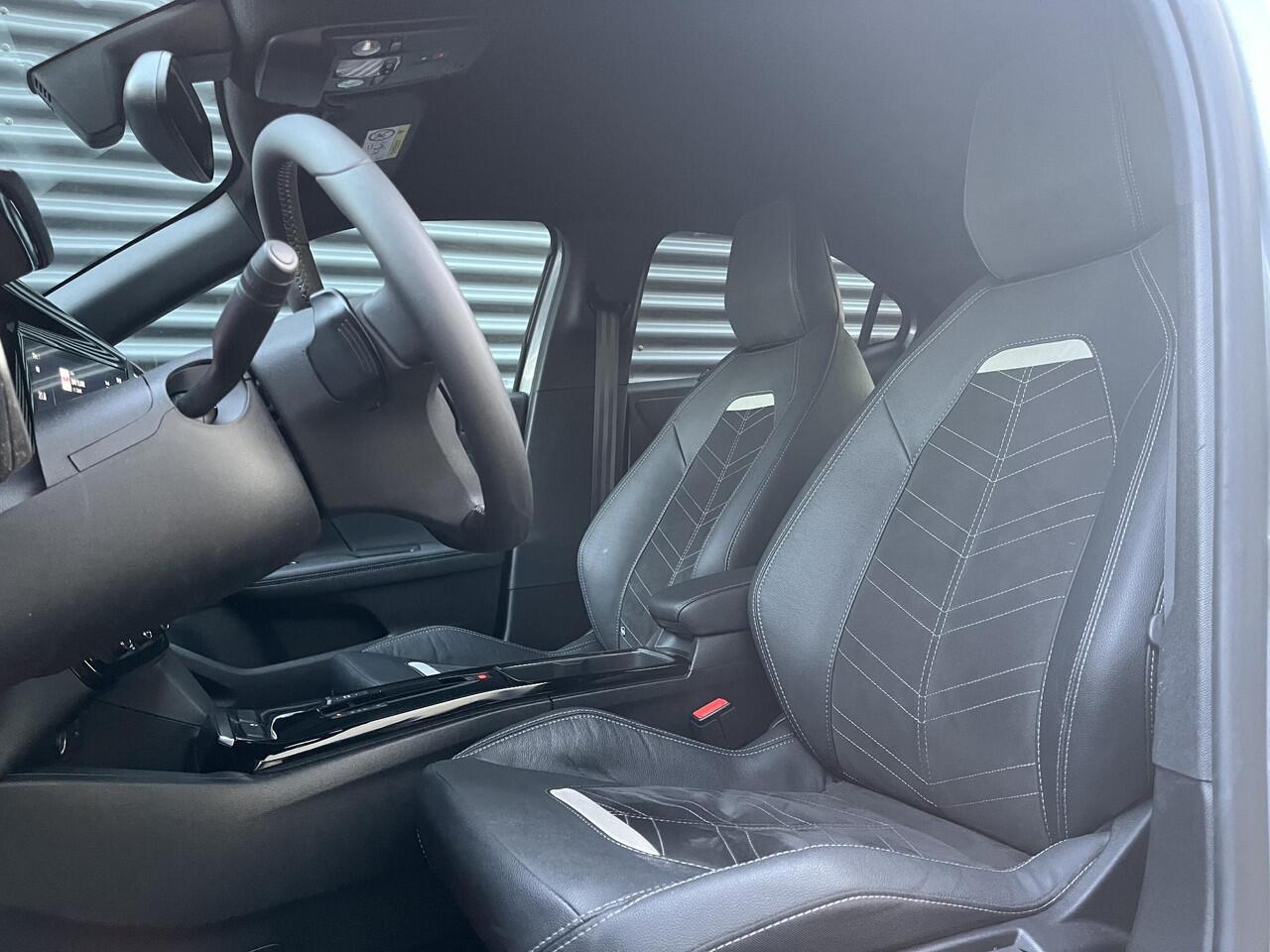 Opel MOKKA GS 1.2 Turbo Hybrid 145pk | ALCANTARA / LEDER | STOELMASSAGE | BLACK PACK | TWO-TONE! | 180° CAMERA | NAVI PRO | ISOFIX | APPLE CARPLAY / ANDROID AUTO |