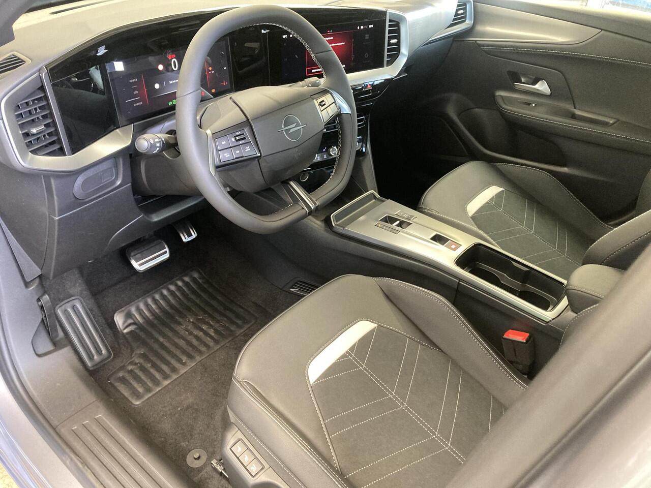 Opel MOKKA 1.2 Turbo 136pk Automaat Hybrid GS | NIEUW DIRECT LEVERBAAR | Navigatie | Climate control | Achteruitrijcamera | 18" Lichtmetalen velgen | Massagestoel | Cruise control adaptief | Complete uitvoering