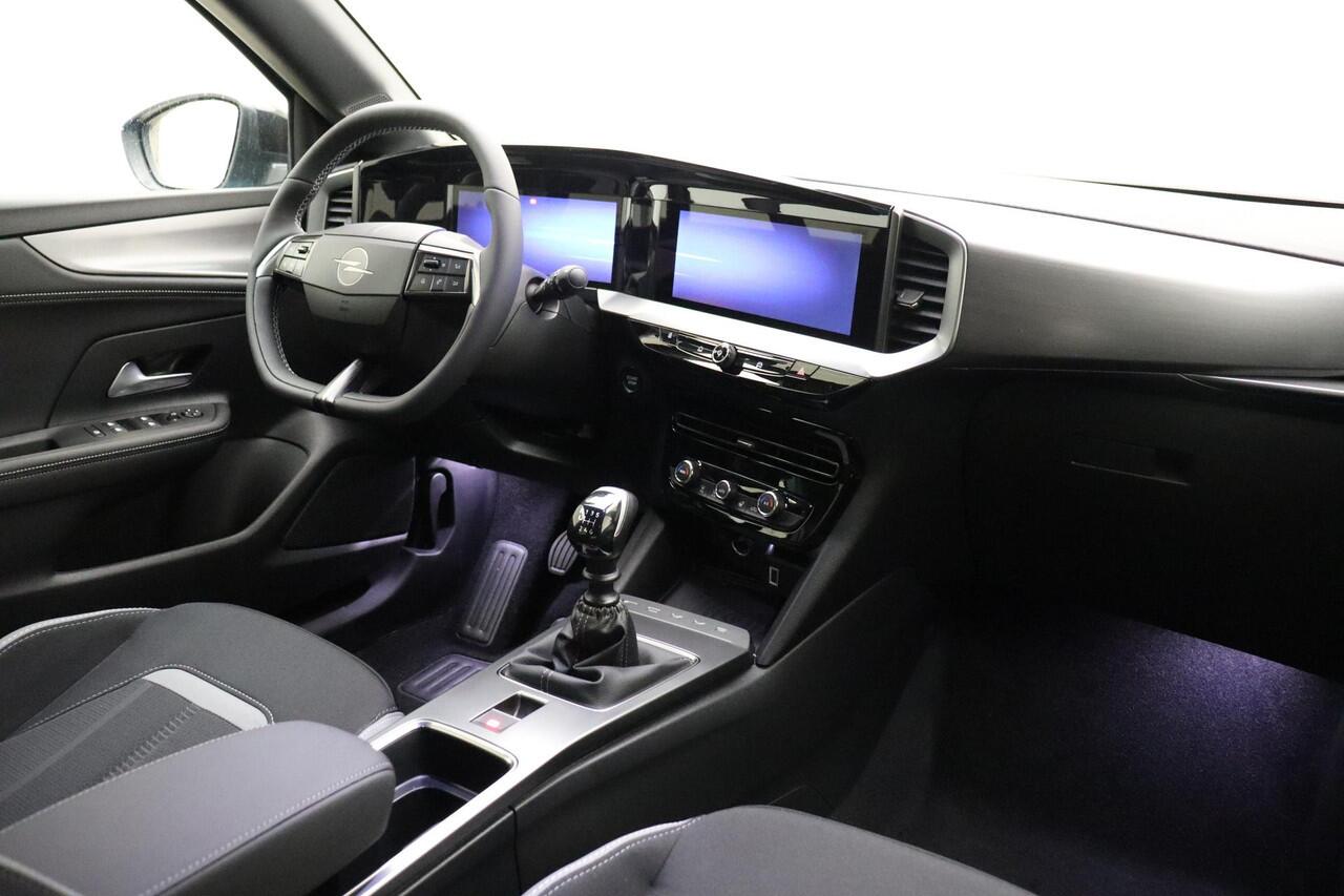 Opel MOKKA 1.2 Turbo GS Navigatie | Keyless | 18'' lichtmetalen velgen | Dodehoekdetectie | Adaptieve cruise control | Stuurwiel verwarmd